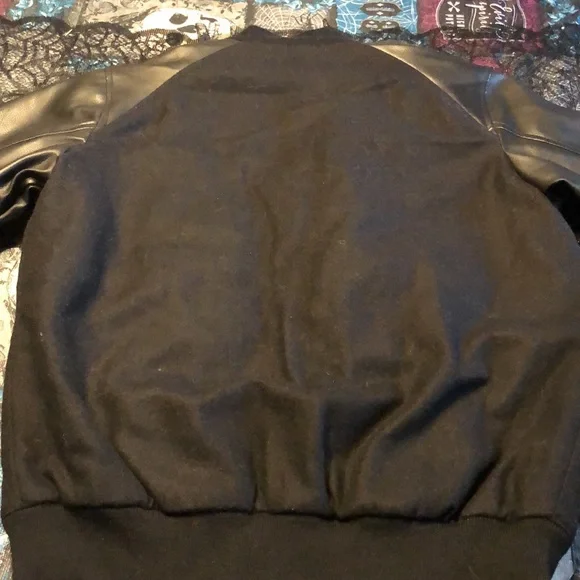 Boys black Sean John jacket - Picture 11 of 11